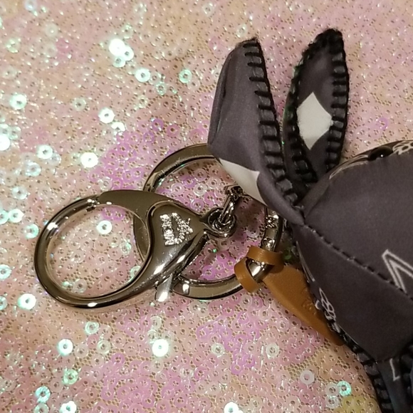 MCM Rabbit Keychain - Picture 4 of 11